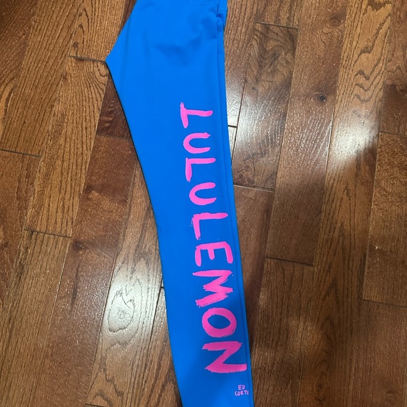 lululemon athletica Ed Curtis in Vibrant Blue with Pink Logo - Picture 3 of 8